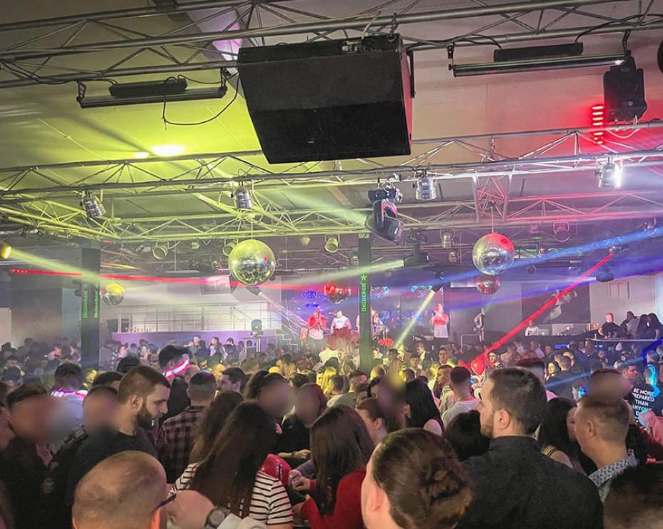 Види кој познат фудбалер се журкаше во Охрид - Ohrigani